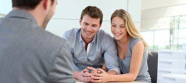 Should I Use a Mortgage Broker or a Bank?